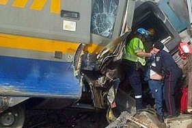 потяг зійшов з рейок в канаде:3 загинули, 45 поранені