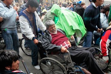 50 інвалідів вишли на акції протесту у болівії
