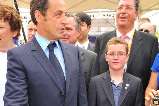 офіцер поліції викрила сина саркозі в хуліганстві